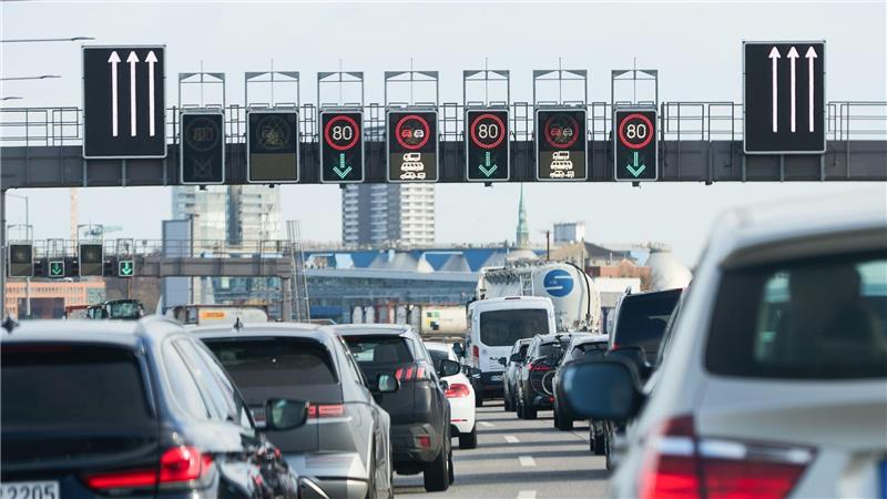 ADAC erwartet zum Ferienbeginn volle Autobahnen Der ADAC rechnet zum Ferienbeginn auf den Autobahnen im Nordwesten mit viel Verkehr. (Symbolfoto)