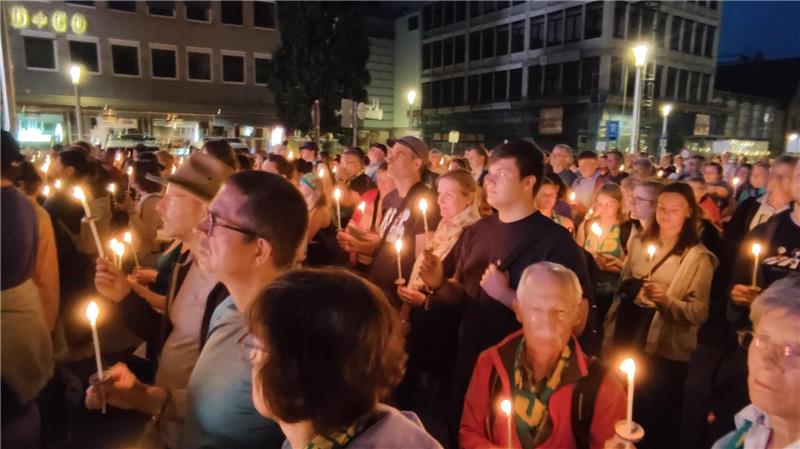 Der Abend der Begegnung ist die Auftaktveranstaltung zu jedem Kirchentag. Hier kamen die Christen 2023 in Nürnberg zusammen.