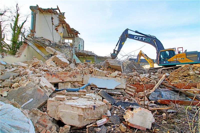 Der Abriss auf dem Pfalzquartier schreitet weiter voran. Foto: Epping