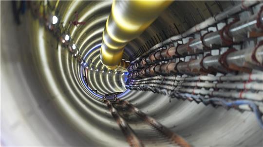 Der Abschnitt unter der Elbe der Stromleitung Suedlink soll 2027 fertiggestellt sein.