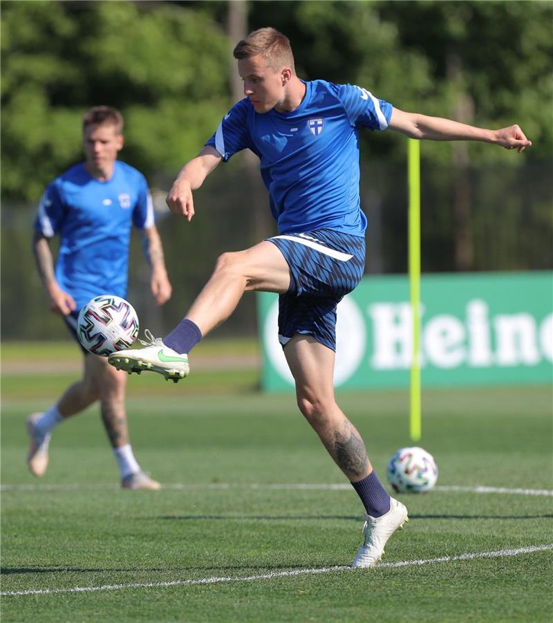 Der Abwehrspieler wechselt zu Eintracht Braunschweig.