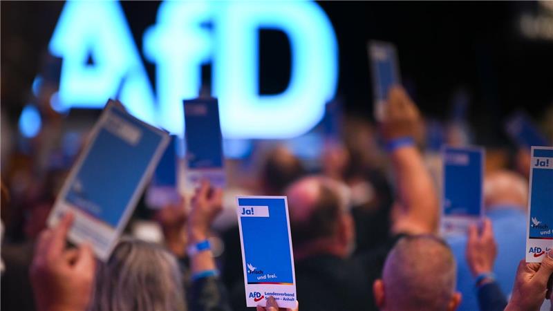 IMK-Beratungen zu AfD: Folgen für Beamte und Waffenbesitzer? Der AfD-Landesverband in Sachsen-Anhalt wird schon länger als gesichert rechtsextremistisch eingestuft und entsprechend beobachtet. (Symbolbild)