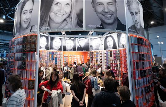 Der Andrang ist groß bei der Leipziger Buchmesse.