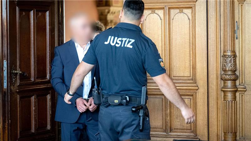 Ist der Vater schuldfähig? Mord an Sohn wird neu verhandelt Der Angeklagte ist in einer psychiatrischen Klinik untergebracht.