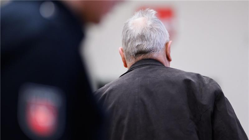 Der Angeklagte sagt: „Ich möchte noch einmal betonen, dass ich kein Mörder bin.“ 