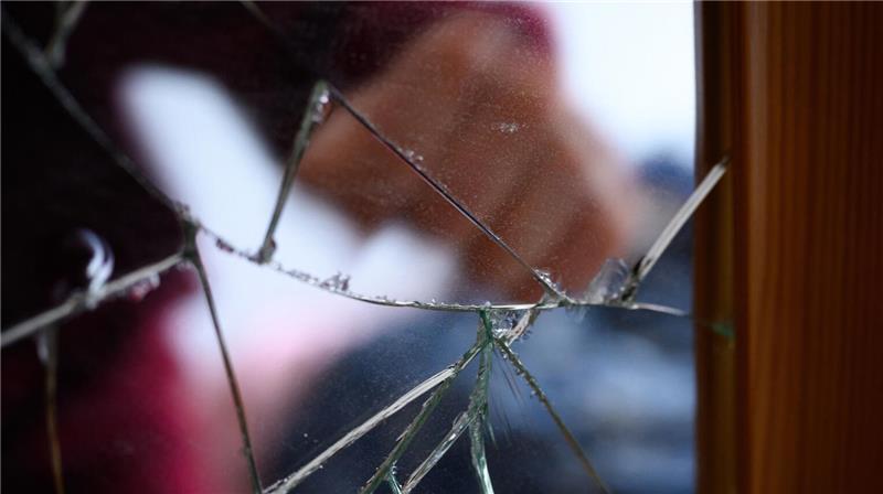 Nachbarschaftsstreit in Altenau: Schläger sieht Strafe nicht ein Der Angeklagte soll dem 72-jährigen Geschädigten ins Gesicht geschlagen haben (Symbolfoto).