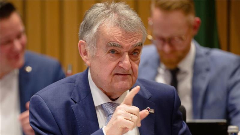 Der Anspruch der Ermittler sei: „Das Ding klären wir auf“, sagt NRW-Innenminister Herbert Reul (CDU).