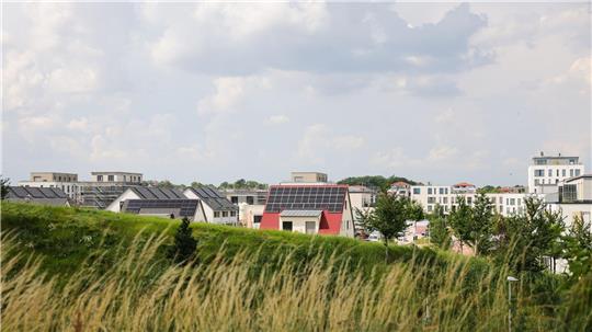 Der Anstieg der Kreditzinsen schreckte in den vergangenen drei Jahren viele Immobilieninteressenten ab. Die Folge waren sinkende Preise - doch diese Phase ist nun beendet. (Symbolbild)