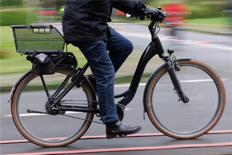 Unfälle mit Pedelecs und ihre Ursachen Der Anteil der jüngeren Menschen, die mit den Rädern verunglücken, steigt.