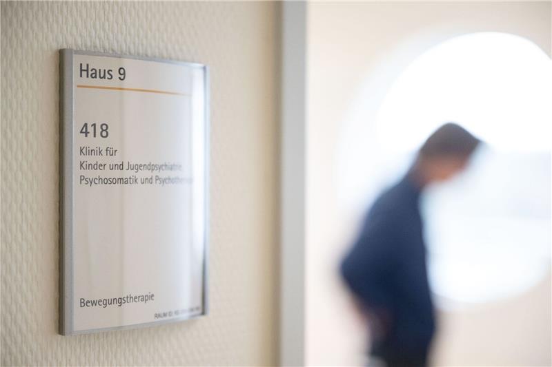 10- bis 17-Jährige: Psychische Krankheiten Top-Klinikgrund Der Anteil von Klinikbehandlungen wegen psychischer Erkrankungen steigt kontinuierlich.