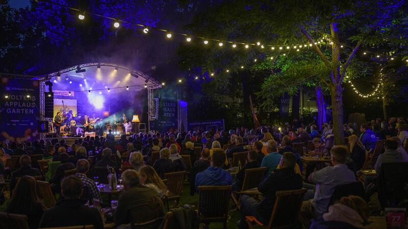 Der Applaus Garten steht für eine entspannte Festival-Atmosphäre, familiär und vielfältig.