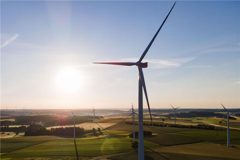 Erneuerbare Energien deckten 56 Prozent des Stromverbrauchs Der Ausbau Erneuerbarer Energien hat zuletzt deutlich zugelegt.