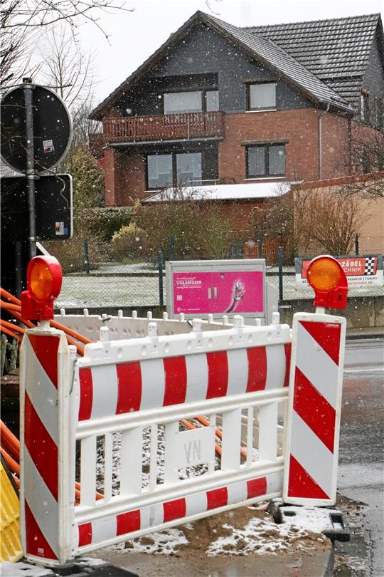 Der Ausbau des Glasfasernetzes in der Gemeinde Liebenburg erfolgt nun doch im klassischen Tiefbau. Das schnellere, sogenannte Trenching-Verfahren erwies sich für die Straßen der Kommunen als ungeeignet. Foto: Gereke
