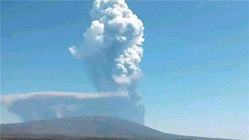 Vulkan in Äthiopien bricht erstmals seit Jahrtausenden aus Der Ausbruch gilt als erste dokumentierte Aktivität des Hayli Gubbi seit mehreren Jahrtausenden. (Handout)