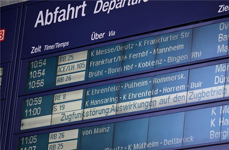 Der Bahnausfall Anfang Oktober rückt in den Fokus, wie angreifbar Infrastruktur sein kann.