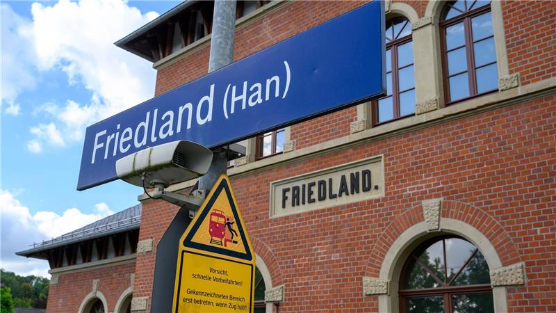 Viele Fragen offen nach Tod von 16-Jähriger in Friedland Der Bahnhof Friedland liegt rund 20 Autominuten von Göttingen entfernt, nahe der Grenze zu Hessen und Thüringen.