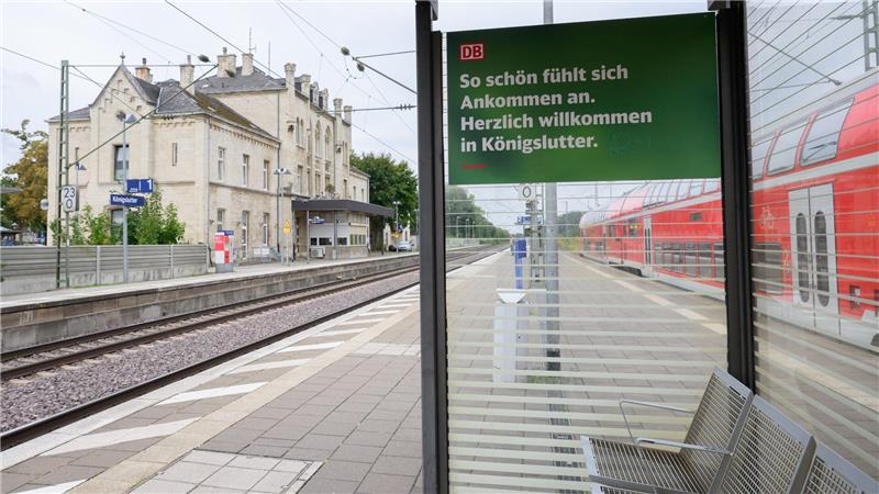 Der Bahnhof in Königslutter soll versteigert werden. Mindestgebot 575.000 Euro. 