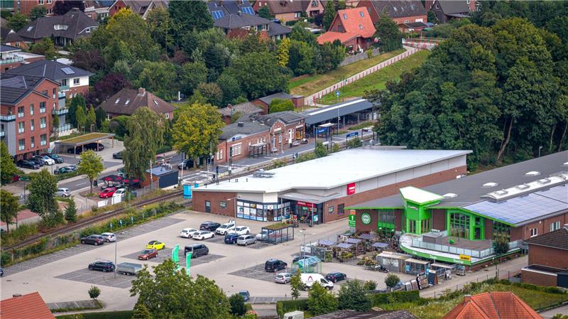 Der Bahnhof von Harsefeld. Eine brutale Jugendgang, ein Warnbrief der Schulen und besorgte Eltern, die sich zusammenschließen: Im kleinen Örtchen Harsefeld bei Stade ging im Frühsommer die Angst um. 