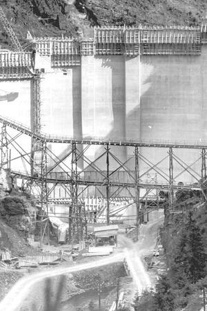 Der Baustand der Okertalsperre im Jahr 1953.
