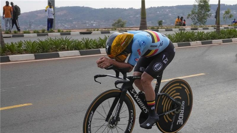 Der Belgier Remco Evenepoel beim Einzelzeitfahren der WM in Ruanda. 