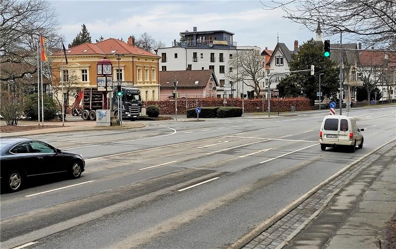 Der Berliner Platz ist aus verkehrstechnischer Sicht einer von drei neuralgischen Punkten auf der Bundesstraße 4. Archivfoto: Exner