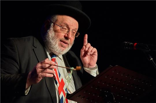 Der Berliner Rabbi Walter Rothschild gastiert am 21. September mit britisch-jüdischem Humor und Geschichten aus dem Leben im Seesener Jacobson-Haus. Foto: Detering