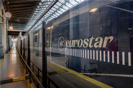 Der Betreiber des Kanaltunnels im Ärmelkanal will konkurrierenden Bahnunternehmen neue Zugverbindungen nach London ermöglichen.