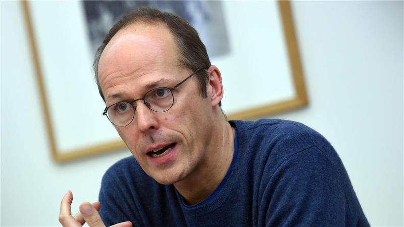 Bremer Senat im Umbruch - Bald zwei neue Gesichter Der Bildungsexperte könnte schon bald Bremens Bildungssenator werden. (Archivfoto)