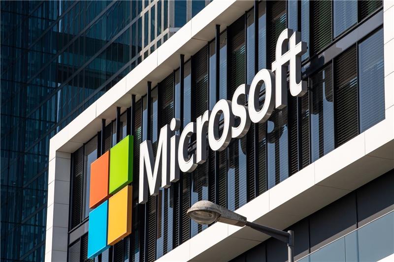 Microsoft legt Chatbot an die kurze Leine Der Bing-Chatbot von Microsoft kann in längeren Konversationen aus dem Ruder laufen.