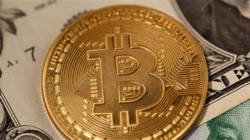 Bitcoin sackt immer weiter ab Der Bitcoin hat seit seinem Allzeithoch zum Amtsantritt von US-Präsident Donald Trump rund 28 Prozent an Wert in US-Dollar verloren.