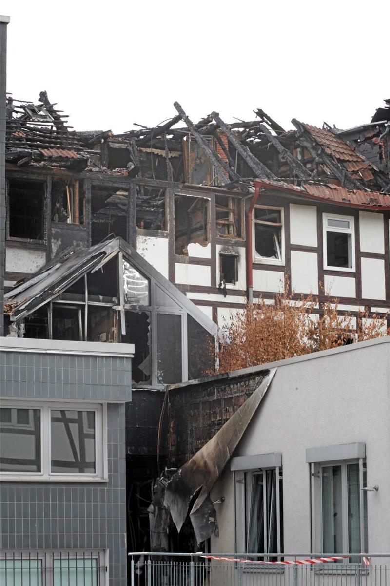 Der Blick vom Hinterhof aus zeigt die völlig verbaute Altstadtlage.