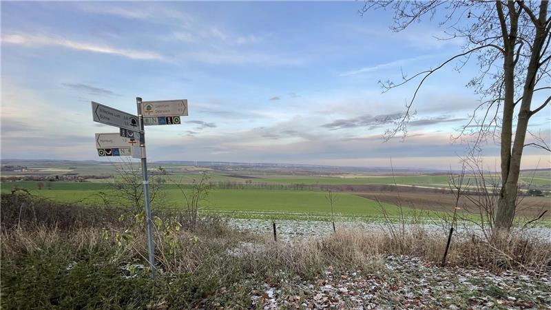 Windkraft-Ausbau: Gemeinde Schladen-Werla will vorpreschen Blick vom Kleinen Fallstein auf landwirtschaftliche Flächen, noch stehen dort keine Windenergieanlagen