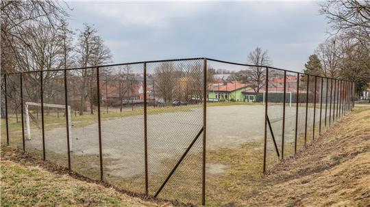 Der Bolzplatz im Kleinen Bruch ist mittlerweile ein wenig in die Jahre gekommen.