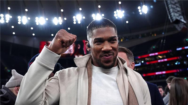 Der Boxer Anthony Joshua beim Kampf zwischen Tyson Fury und Arslanbek Machmudow. 