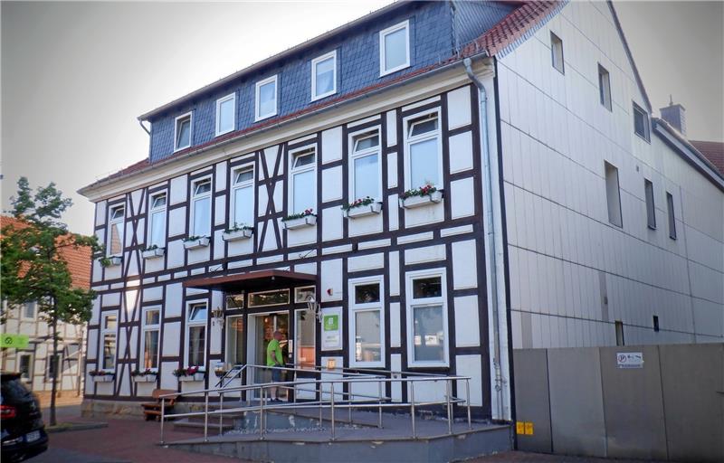 Braunschweiger Hof hat neuen Eigentümer Der Braunschweiger Hof hat einen neuen Besitzer: Die Amicalis Zufrieden Leben GmbH übernimmt das Heim. Foto: Hartmann