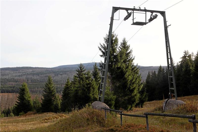 Letzte Chance für die Sonnenberglifte Der Brockenblicklift auf der anderen Seite der Landesstraße  519 wird nicht aus dem Gesamtpaket herausgelöst.
