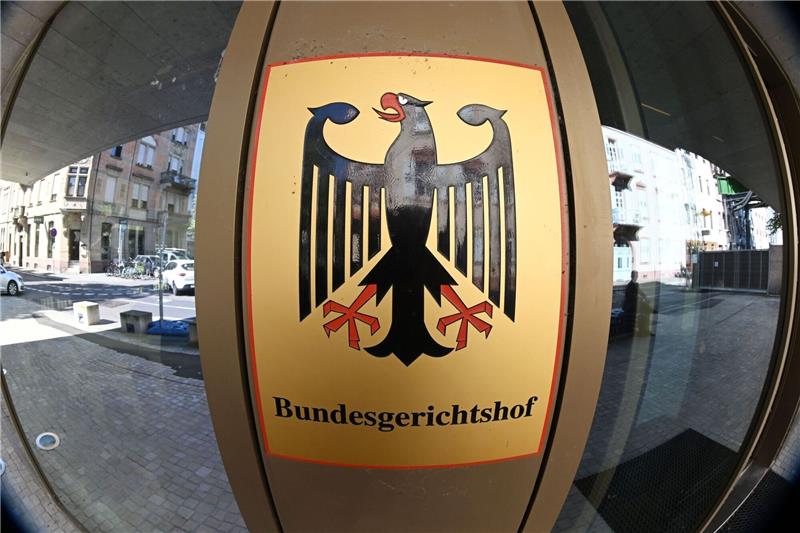 Tatwaffe an Lübcke-Mörder verkauft? BGH prüft Teilfreispruch Der Bundesgerichtshof befasst sich mit einem Freispruch im Zusammenhang mit dem Mord an Walter Lübcke.
