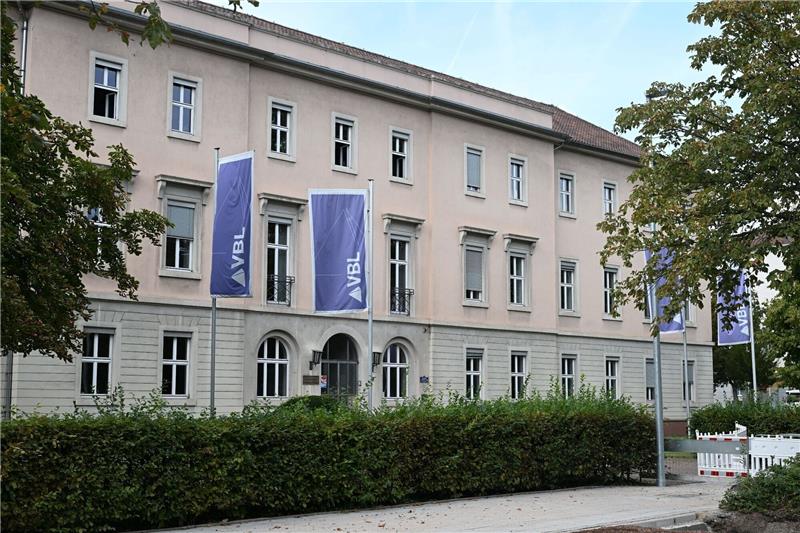 BGH klärt Streit um Zusatzversorgung im öffentlichen Dienst Der Bundesgerichtshof hat erneut die Zusatzversorgung der Angestellten und Arbeiter im öffentlichen Dienst geprüft.