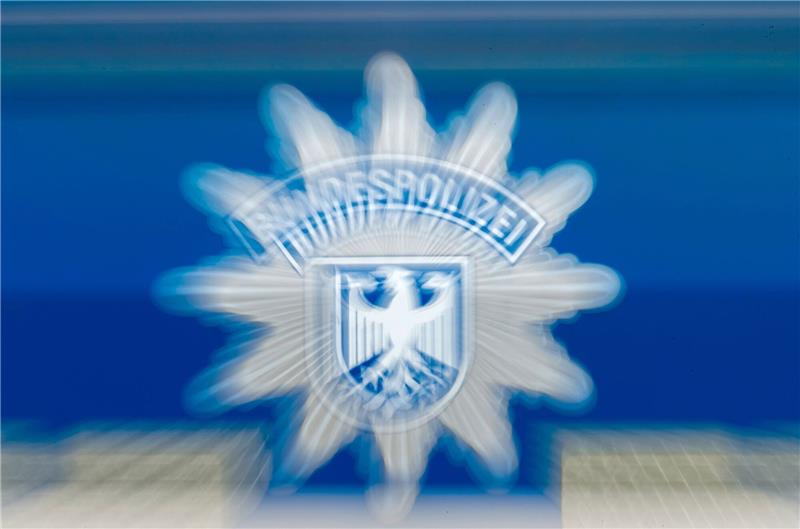 Mögliche Mängel: Beauftragter soll Bundespolizei prüfen Der Bundespolizeibeauftragte soll unter anderem Akteneinsichtsrechte und Zutrittsrechte zu Dienststellen erhalten.