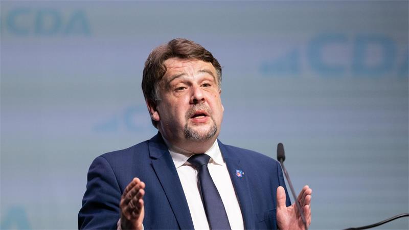 Krankenkassen: Lange Ausfälle sind größte Kostentreiber Der CDU-Arbeitnehmerflügel regt an, die Pläne zu überdenken.