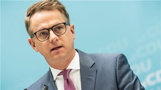 Der CDU-Generalsekretär äußert sich nach den Gremiensitzungen seiner Partei zur Rentenkommission.