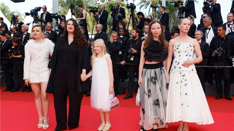 Mascha Schilinski geht für Deutschland ins Oscar-Rennen Der Cast des Films zeigte sich in Cannes auf dem Teppich. (Archivbild)