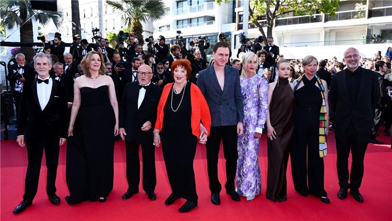Große Cannes-Momente für deutsche Stars und Geschichte Der Cast von „Heimsuchung“ kam nach Cannes.