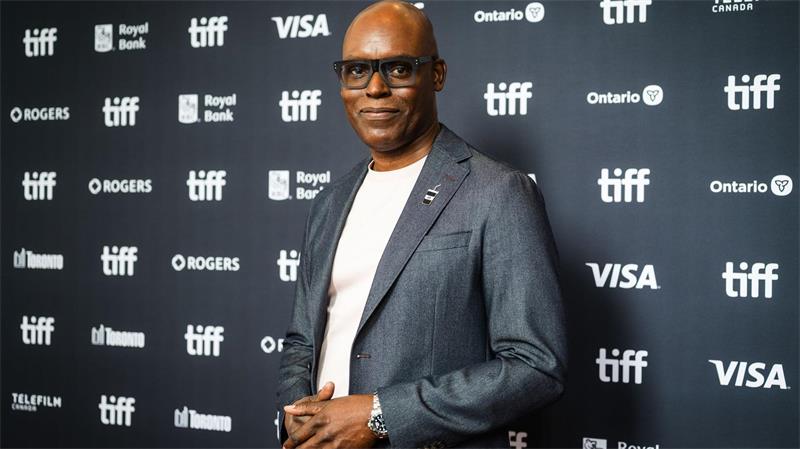 Spanisches Drama „La Bola Negra“ gewinnt in Toronto Der Chef des Festivals, Cameron Bailey, gab den Gewinner am Sonntag bekannt.