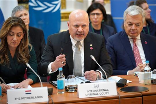 Der Chefankläger am Internationalen Strafgerichtshof, Karim Khan, sendet eine Warnung.