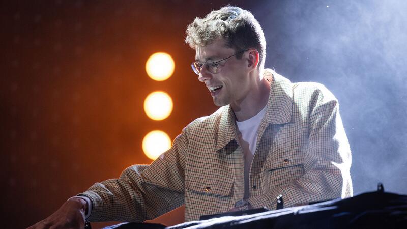 Rapperin Badmómzjay, Samu Haber und mehr beim Radiopreis Der DJ Lost Frequencies tritt auch beim Radiopreis auf