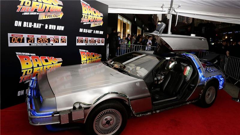 40 Jahre „Zurück in die Zukunft“: Als unser Heute Sci-Fi war Der DeLorean-Wagen ist die Zeitmaschine, mit der Marty McFly und und Doc Brown in die Zukunft reisen (Archivbild).