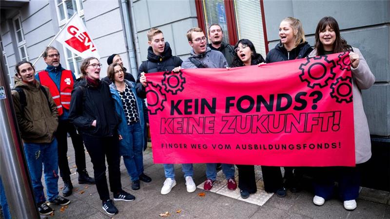 Der Deutsche Gewerkschaftsbund und die Jusos kämpfen für den Ausbildungsfonds.