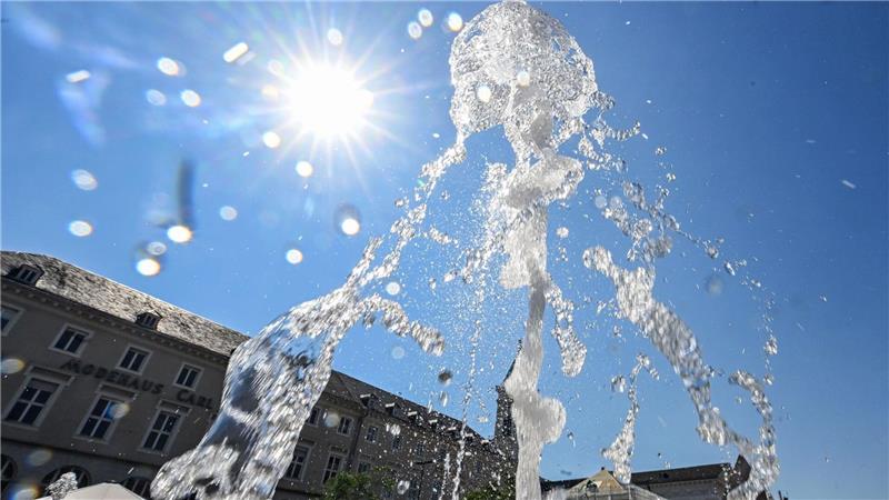 Der Deutsche Wetterdienst rechnet mit mehr Hitzewellen in Deutschland. (Symbolfoto)