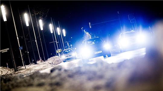 Der Deutsche Wetterdienst warnt vor Glatteis (Symbolbild).